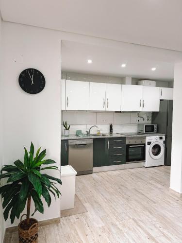 Kitchen, The Green House in Pedregais