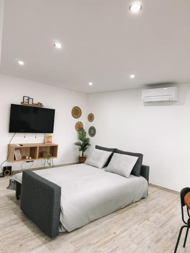 Shared lounge/TV area, The Green House in Pedregais