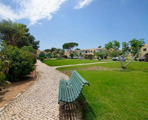 Garden, The Green House in Pedregais