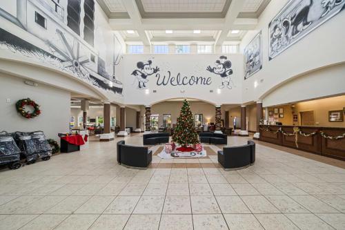 Disney Free Shuttle 3 Queen Beds