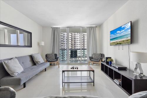The Tides Ocean Luxury Suites - image 14
