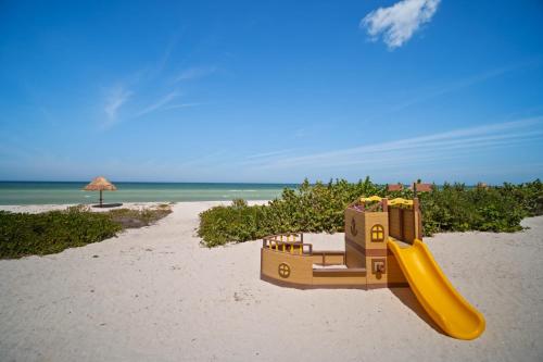 4 Bedroom Siela Beachfront Luxury Apartment in San Bruno, Mexico