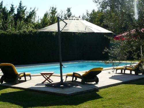 Agréable villa familiale avec piscine chauffée grand jardin située proche du centre du village de Mouriès au coeur des Alpilles 10 personnes LS1-140 Baguie Roso - image 9