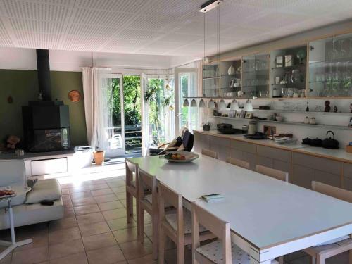 casa ad Avegno con 1500mq di giardino in Avegno