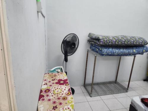 Taufiq 34 KLIA Sepang with 3 Airconds & Free Wi-Fi Taufiq 34 KLIA Sepang with 3 Airconds & Free Wi-Fi