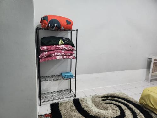 Taufiq 34 KLIA Sepang with 3 Airconds & Free Wi-Fi Taufiq 34 KLIA Sepang with 3 Airconds & Free Wi-Fi