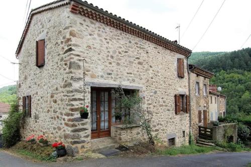 Charmante maison à la campagne près d'une ferme gîte à louer Chastel