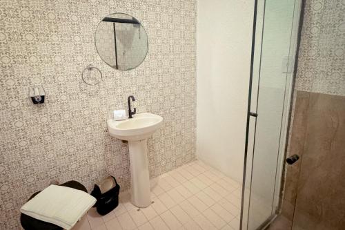 Deluxe Suite image 1