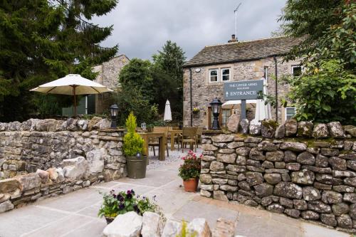 The Lister Arms - image 3
