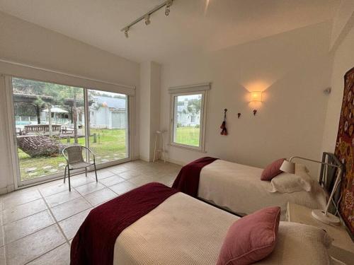 Amplia Casa Familiar en El Faro in Colonia Esterella