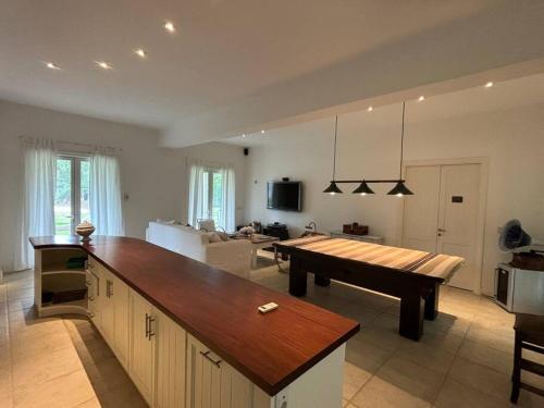 Amplia Casa Familiar en El Faro in Colonia Esterella