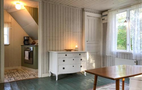 1 Bedroom Cozy Home In Vikbolandet in Arkosund