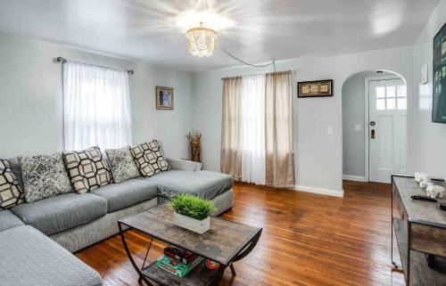Homey place in beautiful place in Greece, USA