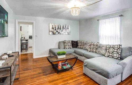 Homey place in beautiful place in Greece, USA