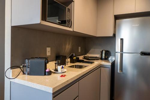 Konyha, Apto no Morumbi com vista maravilhosa e uma vaga na garagem in Morumbi