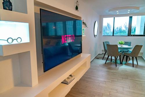 Beachfront Bliss at Isla Verde - image 2