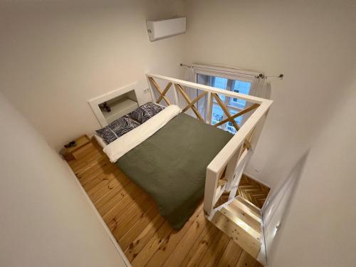 Szentkiralyi Suite - image 2