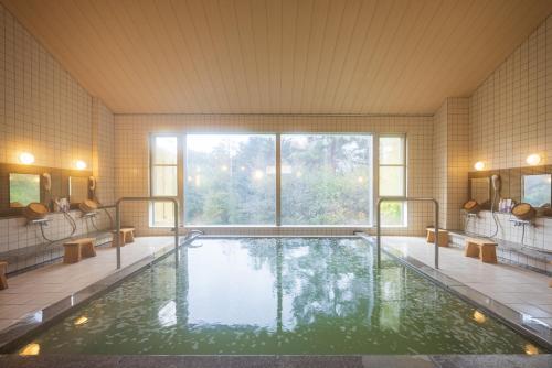 Japanese-Style Room ( 2-4 adult )