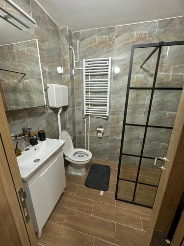 One-Bedroom Apartment image 10