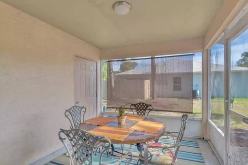 Cheerful 2 bedroom that is close to the water in Sebastian (FL)