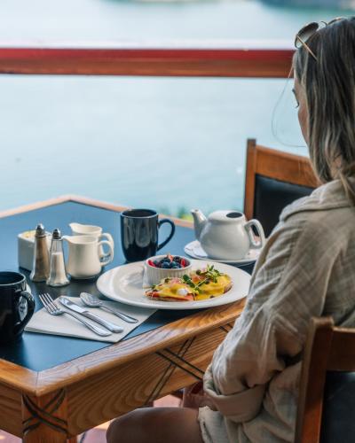 West Coast Wilderness Lodge in Egmont, Canada