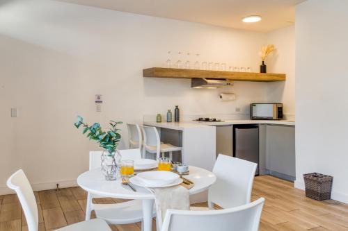 Kitchen, Beach House by ULIV in Ensenada