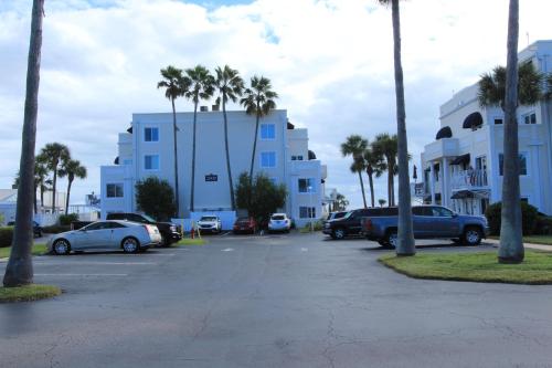 Oceanfront in Canaveral, Views, Heated Pool & Spa in Cape Canaveral, USA