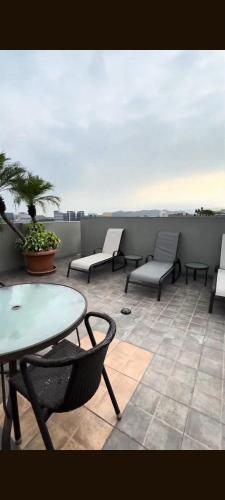 Penthouse Apartment image 4