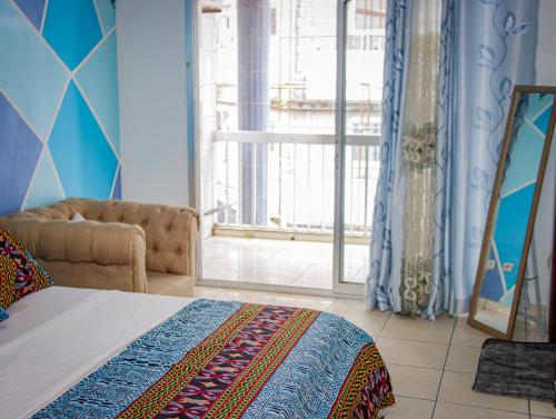 Maxim Hous, Central au Rond point Maetur Bonamoussadi, 24h Electricité, Sécurité, Eau, WIFI (Maxim Hous, Central au Rond point Maetur Bonamoussadi, Fibre Optique, Groupe electrogene, Forage, Pa) in 圣芭芭拉