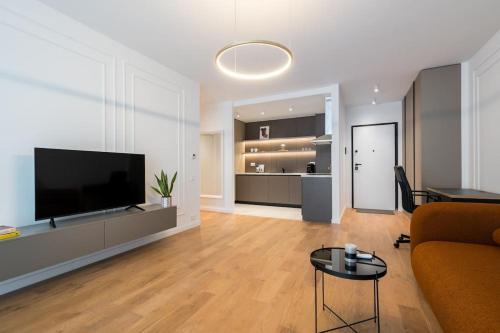 Orange in One Cotroceni