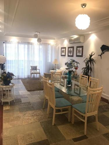 Lindo apto com VISTA MAR - Enseada Guarujá