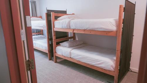 The Last Resort Hostel – Queenstown, CA