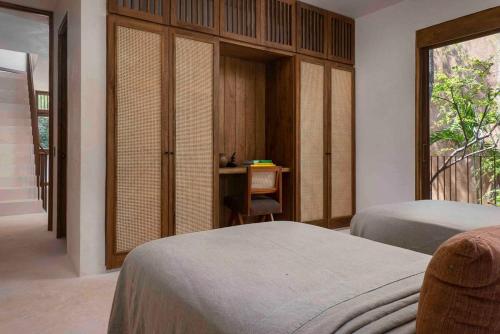 Stylish 3BR Villa with Rooftop Plunge Pool La Veleta Tulum - image 3