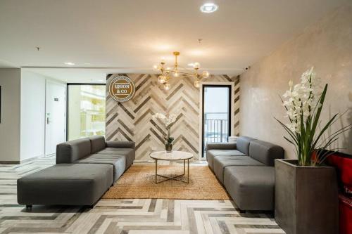 Stunning and Serene Two-bedroom Apartment, Auckland (photo 5)