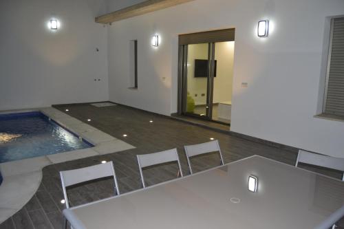 Apartamentos Turísticos Clavero - image 6