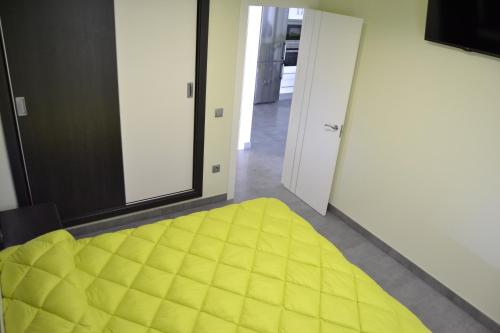 Apartamentos Turísticos Clavero - image 4
