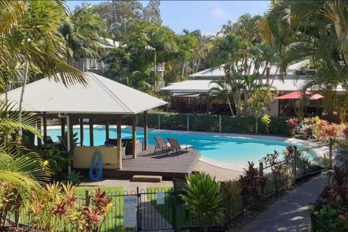 Serenity style and space in tropical surrounds, Noosaville