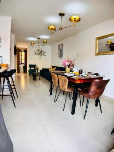 Casa p8 con estacionamiento a 15 mins del centro in San Miguel de Allende, Mexico