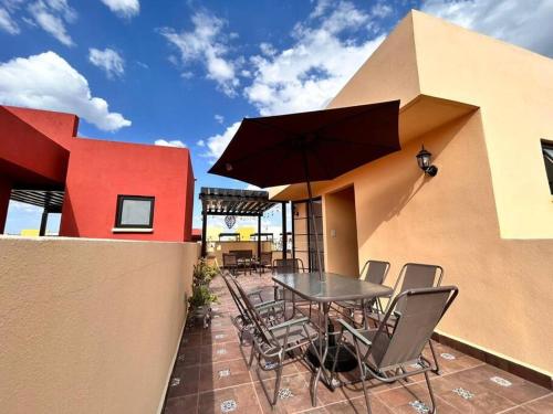 Casa p8 con estacionamiento a 15 mins del centro in San Miguel de Allende, Mexico