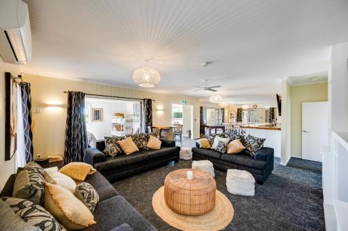 ทัศนียภาพภายนอกโรงแรม, Aroha At 2252 - Waimarama Holiday Home in ไวมารามา