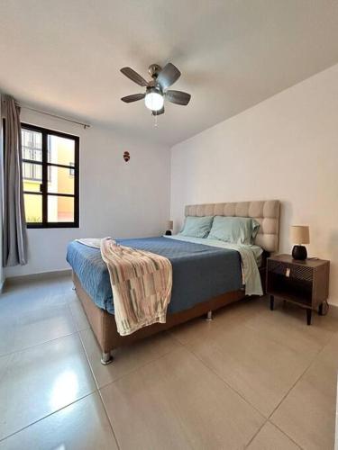 Casa p8 con estacionamiento a 15 mins del centro in San Miguel de Allende, Mexico