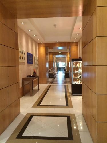 Riviera Hotel - image 12