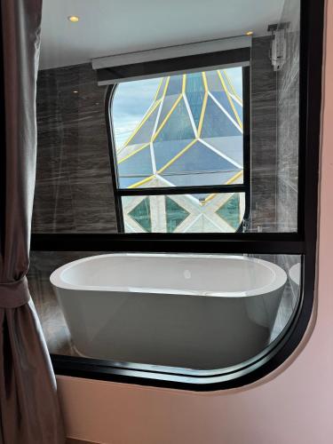 حمام, S3 Ayutthaya Hotel in Khlong Suan Plu