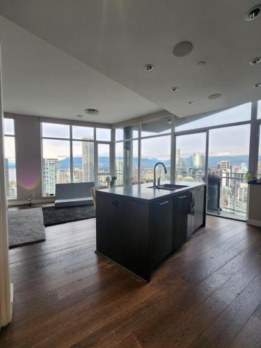 Yaletown Sub Penthouse 2 Bed 2 Bath in Vancouver, Canada