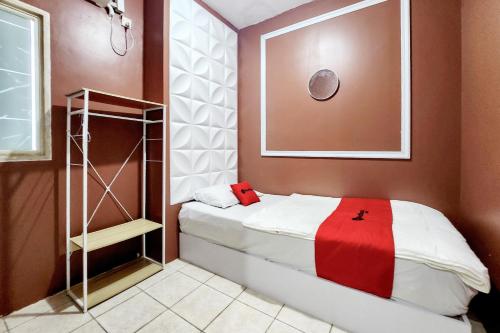 Three-Bedroom Apartment image 4
