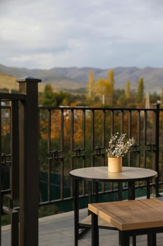 Apkārtne, Edem Guest House in Garni