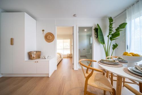 Pub/Área de Estar, ILUKA Luxe accommodation, relaxed coastal vibe in Fleurieu Peninsula