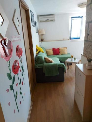 One-Bedroom Apartment with Terrace and Sea View image 10