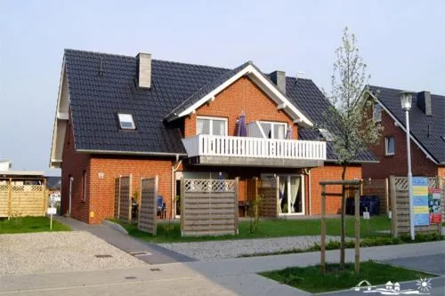01 Sommerhus Esbjerg DHH mit Sauna und Whirlpool in Burg auf Fehmarn, Deutschland