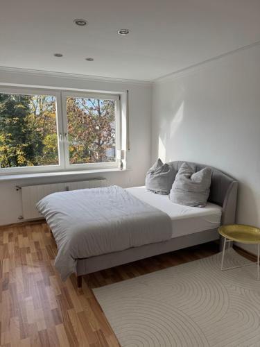Quiet Family Apartment - 10 min to Center & Oktoberfest - Free Parking - Balcony - near Nymphenburg Palace & Botanical garden, München (Foto 6)